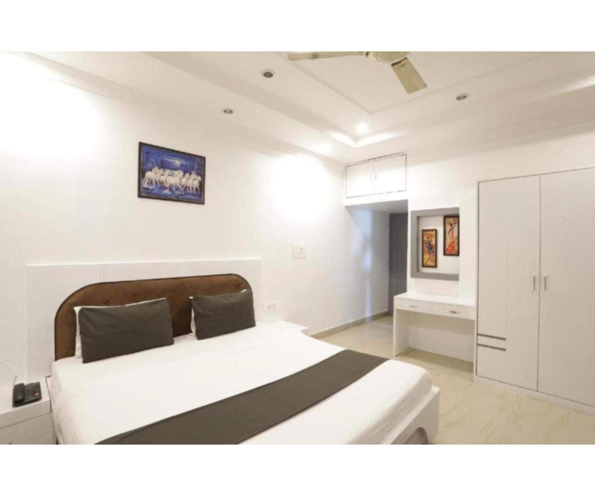 Day S Inn Luxury Stay Near Care Hospital In Budget Friendly Price Best Seller Bhubaneswar Esterno foto
